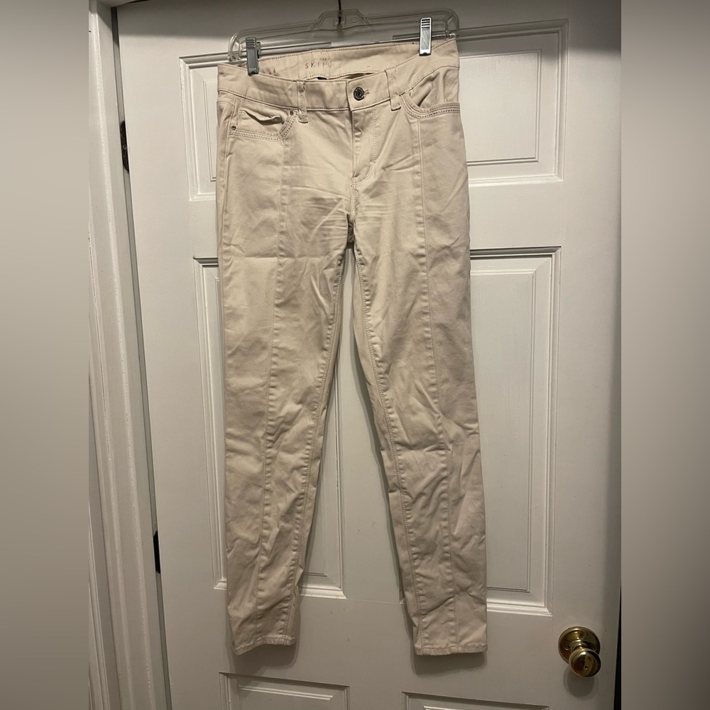 White House black market cream pants, skinny